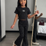 Conjunto Min Negro
