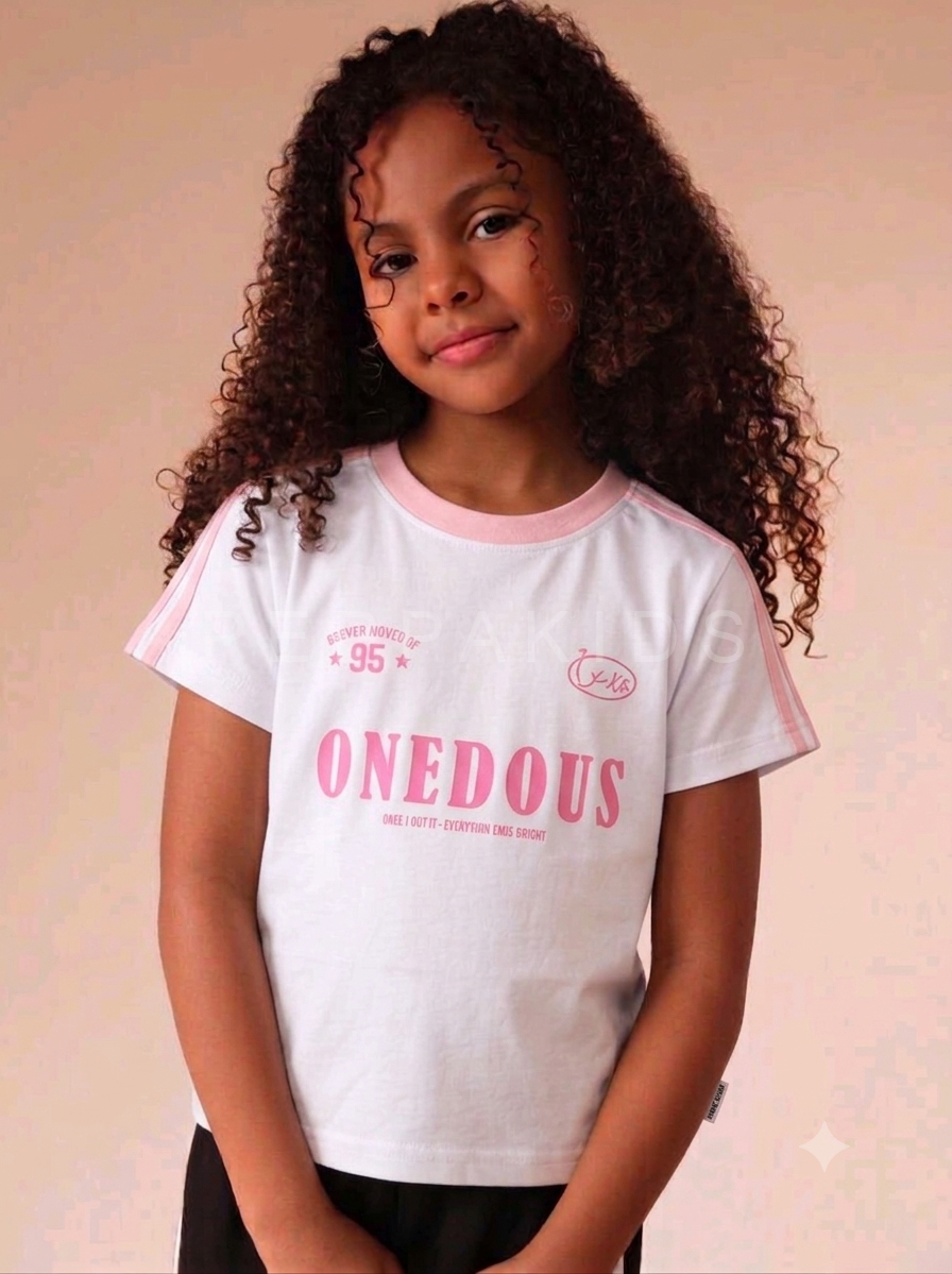 2026/07/1000249251.png Franela Onedous Blanca - Imagen 1